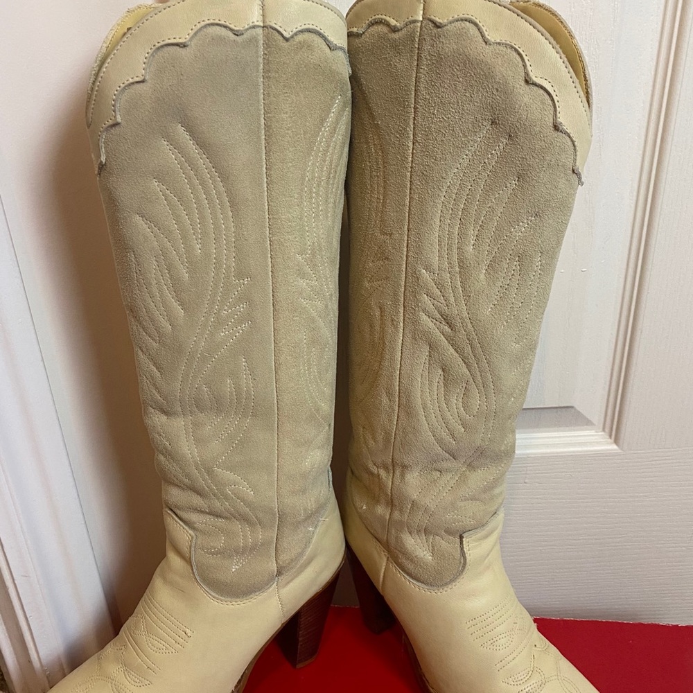 Zodiac Women’s Cowgirl Boots 7 Python Vintage